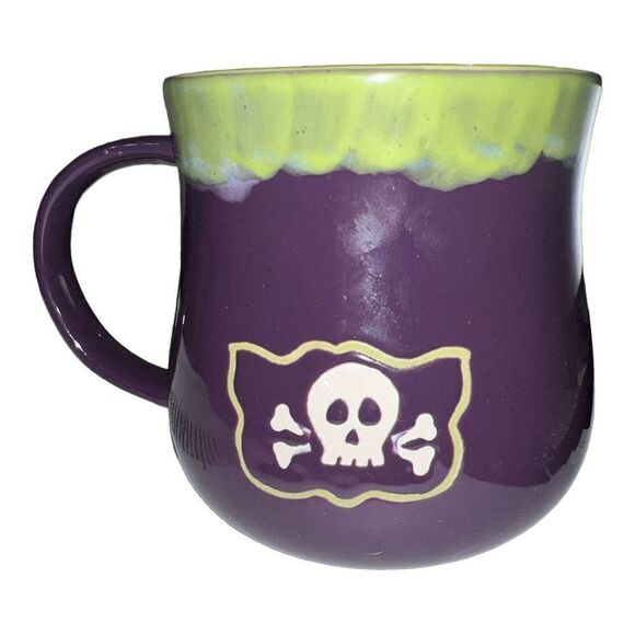 Spectrum designz purple and lime purple, and lime, green crossbones mug - Picture 2 of 2